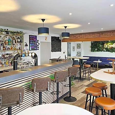 Le Smile Hotel Saint-Vincent-Sterlanges