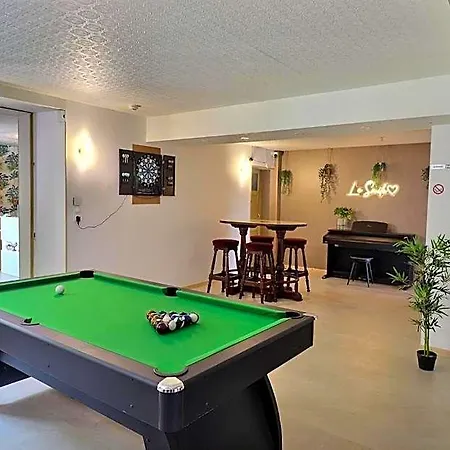 Le Smile Hotel Saint-Vincent-Sterlanges